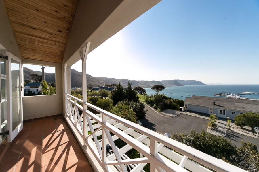 4 Bedroom Property for Sale in Simons Kloof Western Cape